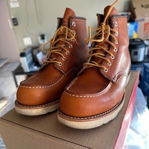 Redwing heritage boots. Classic moc toe 875, 9D